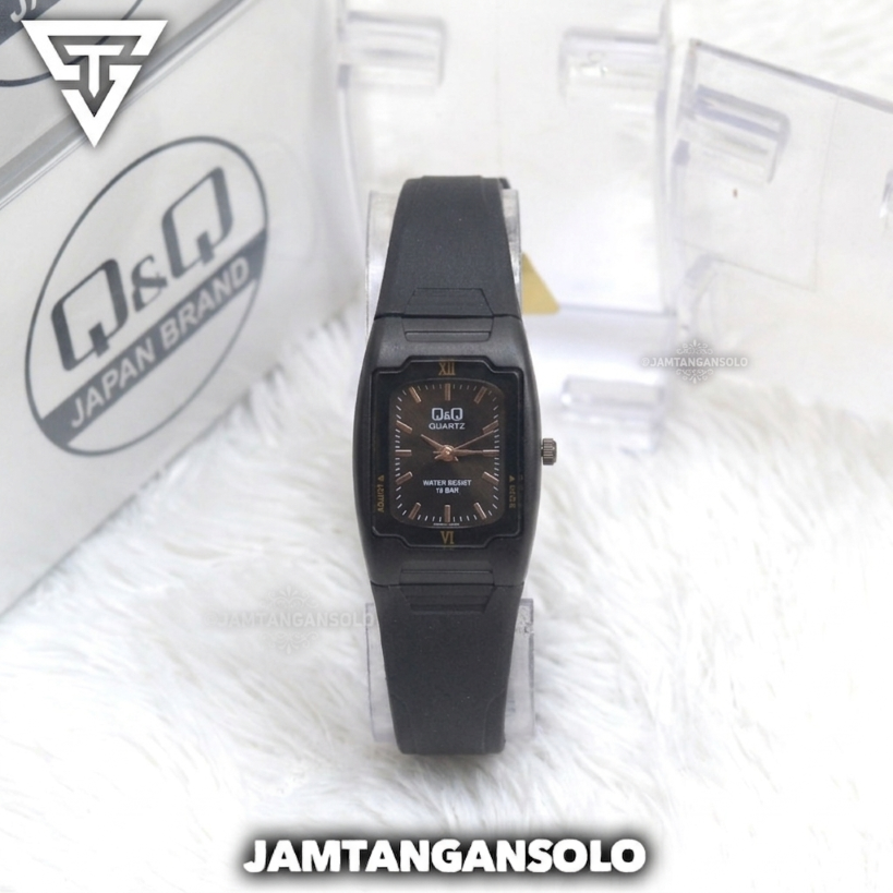 Hitam / Satuan Wanita